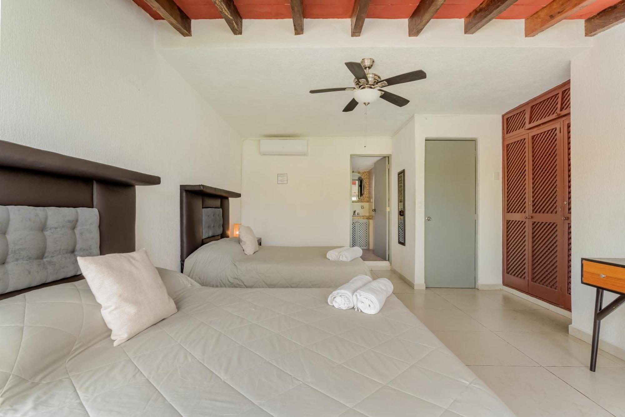 Chic Lagoon Front Villa By Casa Paraiso แคนคูน ภายนอก รูปภาพ
