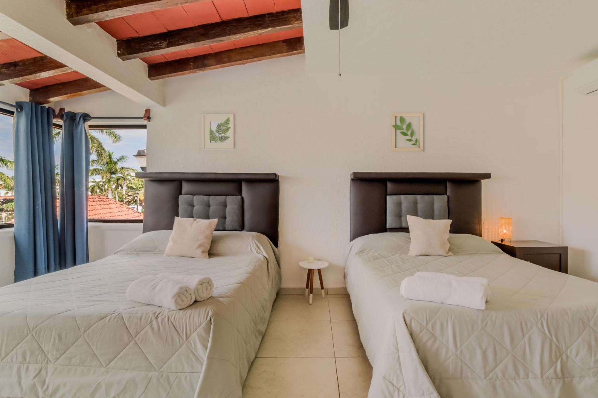 Chic Lagoon Front Villa By Casa Paraiso แคนคูน ภายนอก รูปภาพ